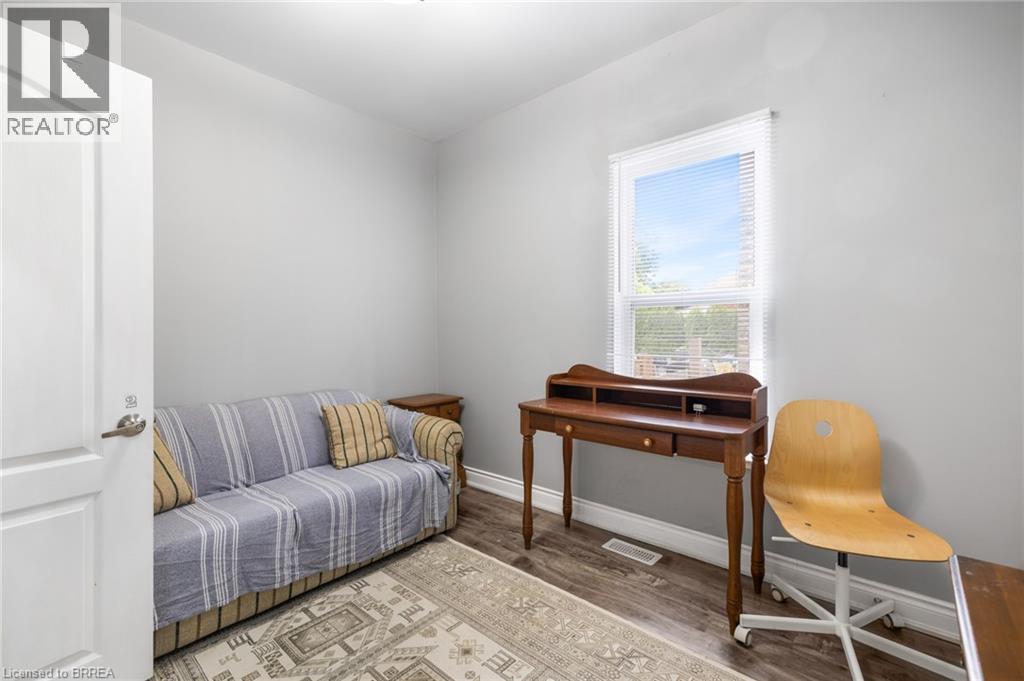 104 Mary Street, Brantford, ON