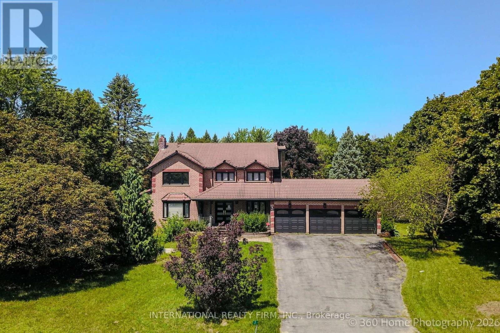 3 Taunus Court, Clarington, ON