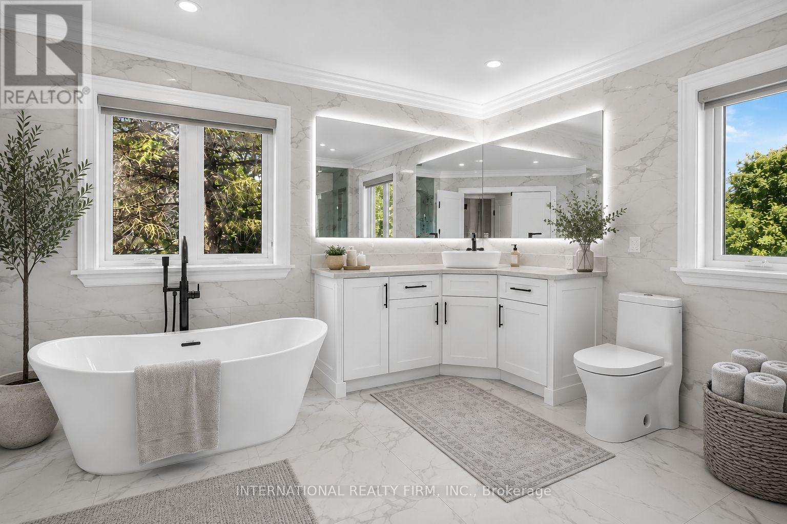 3 Taunus Court, Clarington, ON