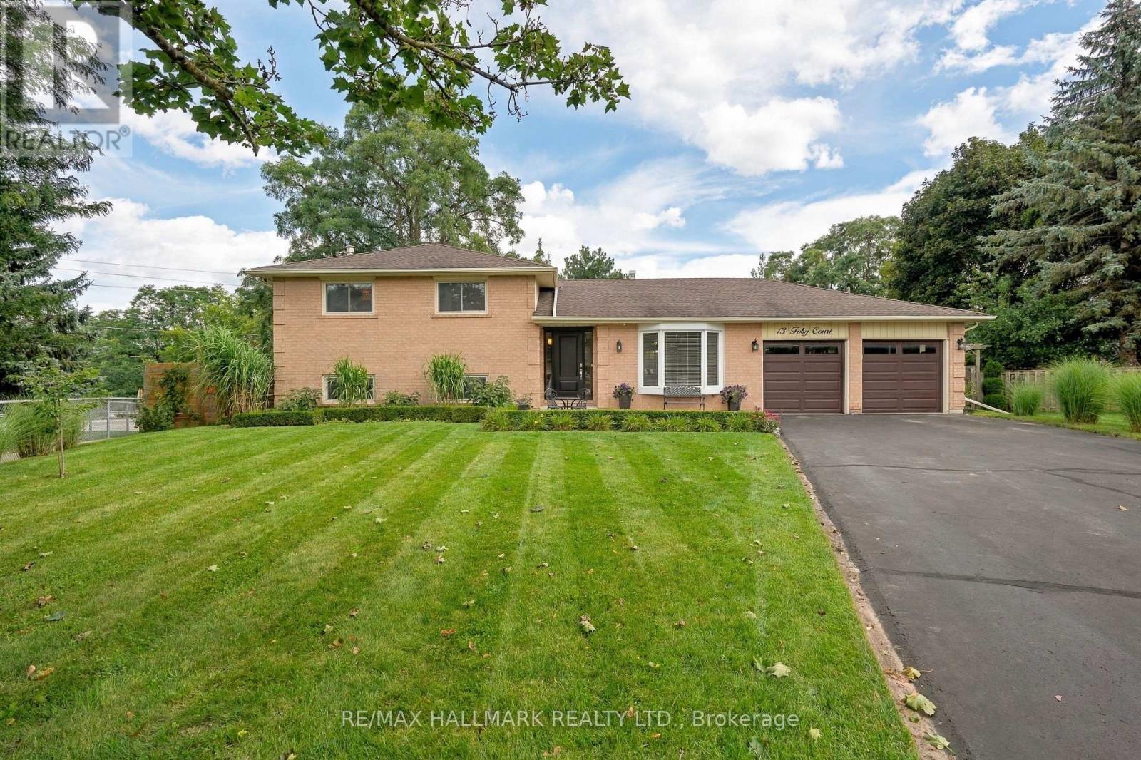 13 Toby Court, East Gwillimbury, ON