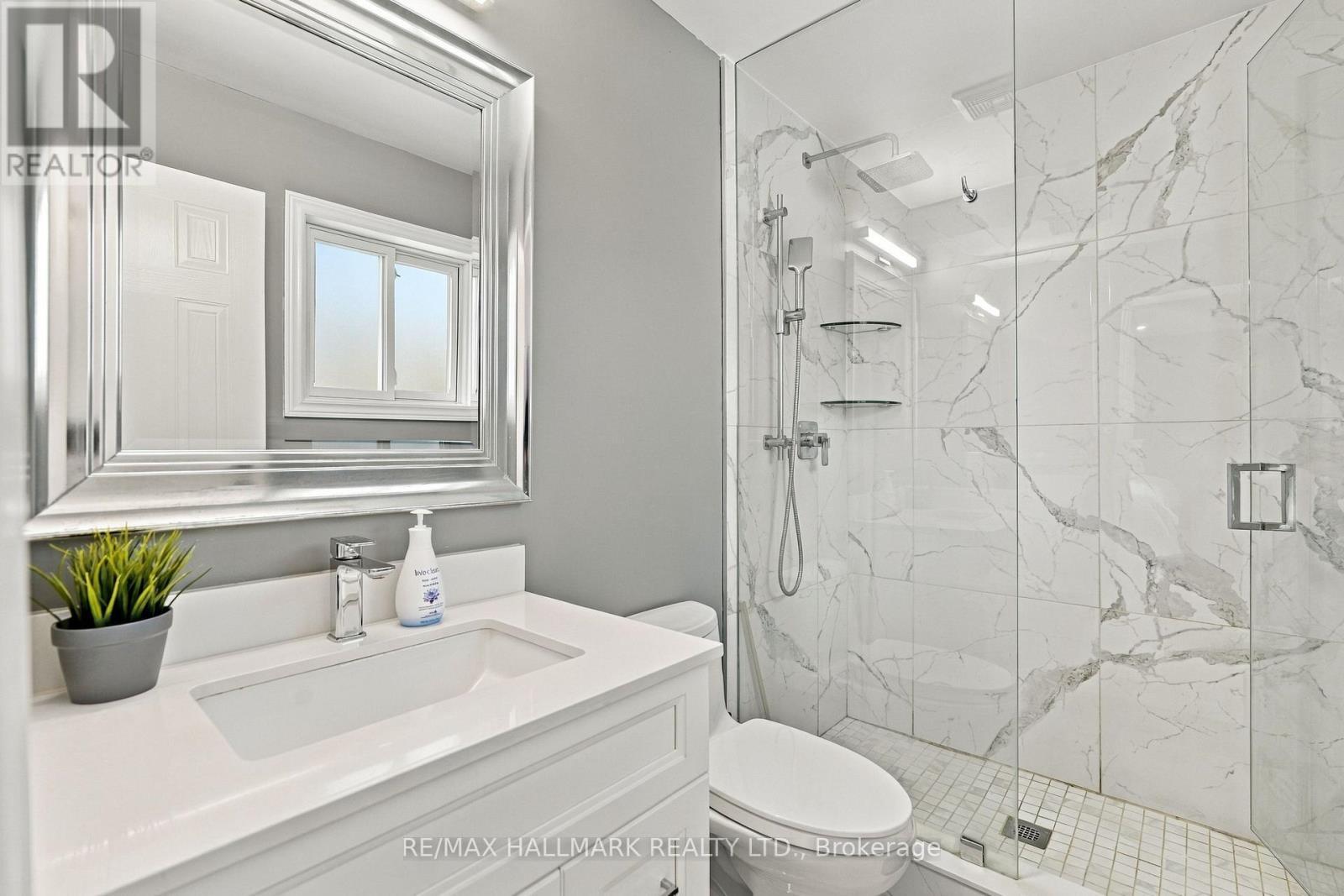 13 Toby Court, East Gwillimbury, ON
