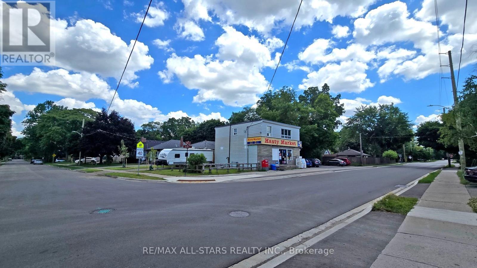 88 Elliott Street, Brampton, ON