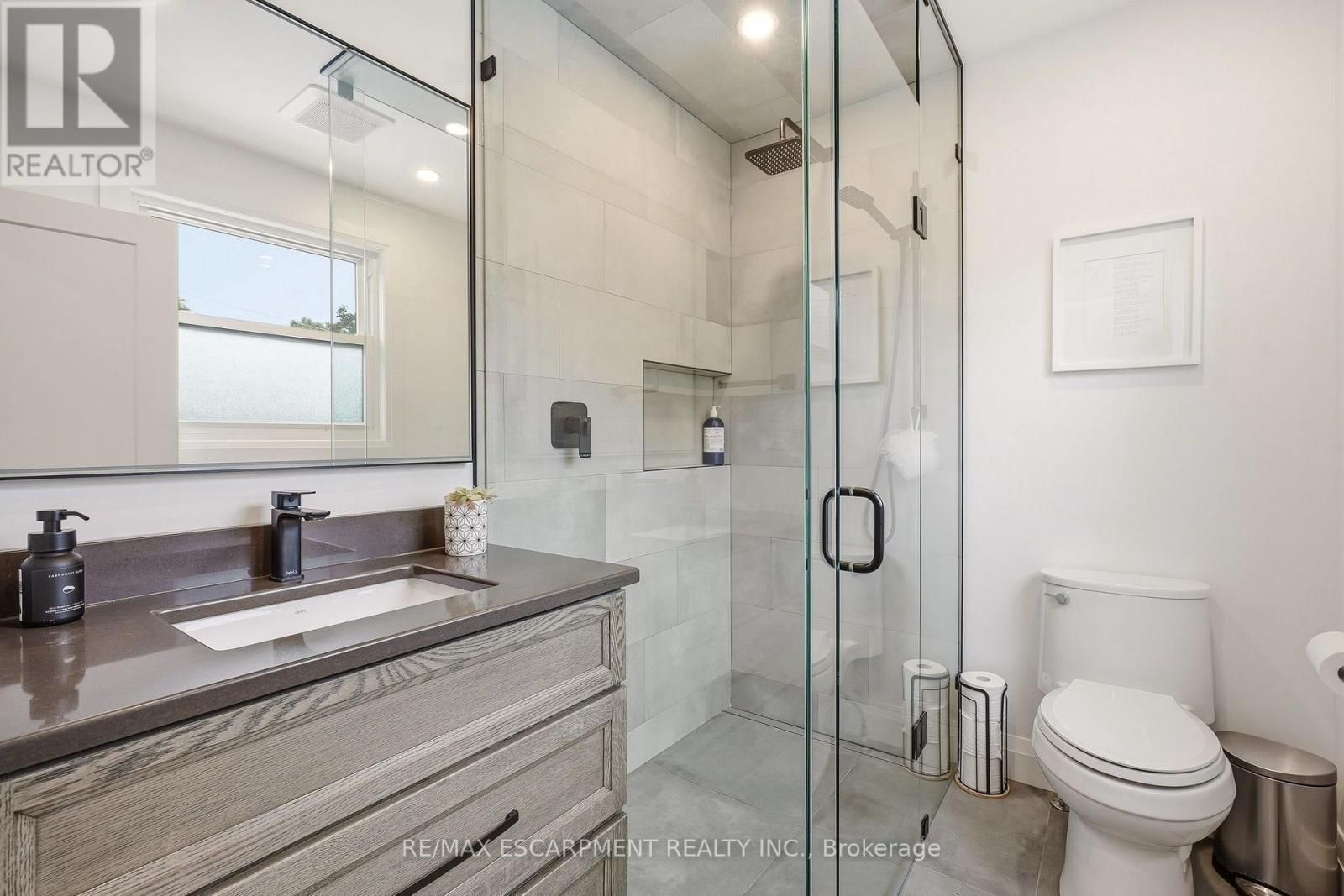 3368 Guildwood Drive, Burlington, ON