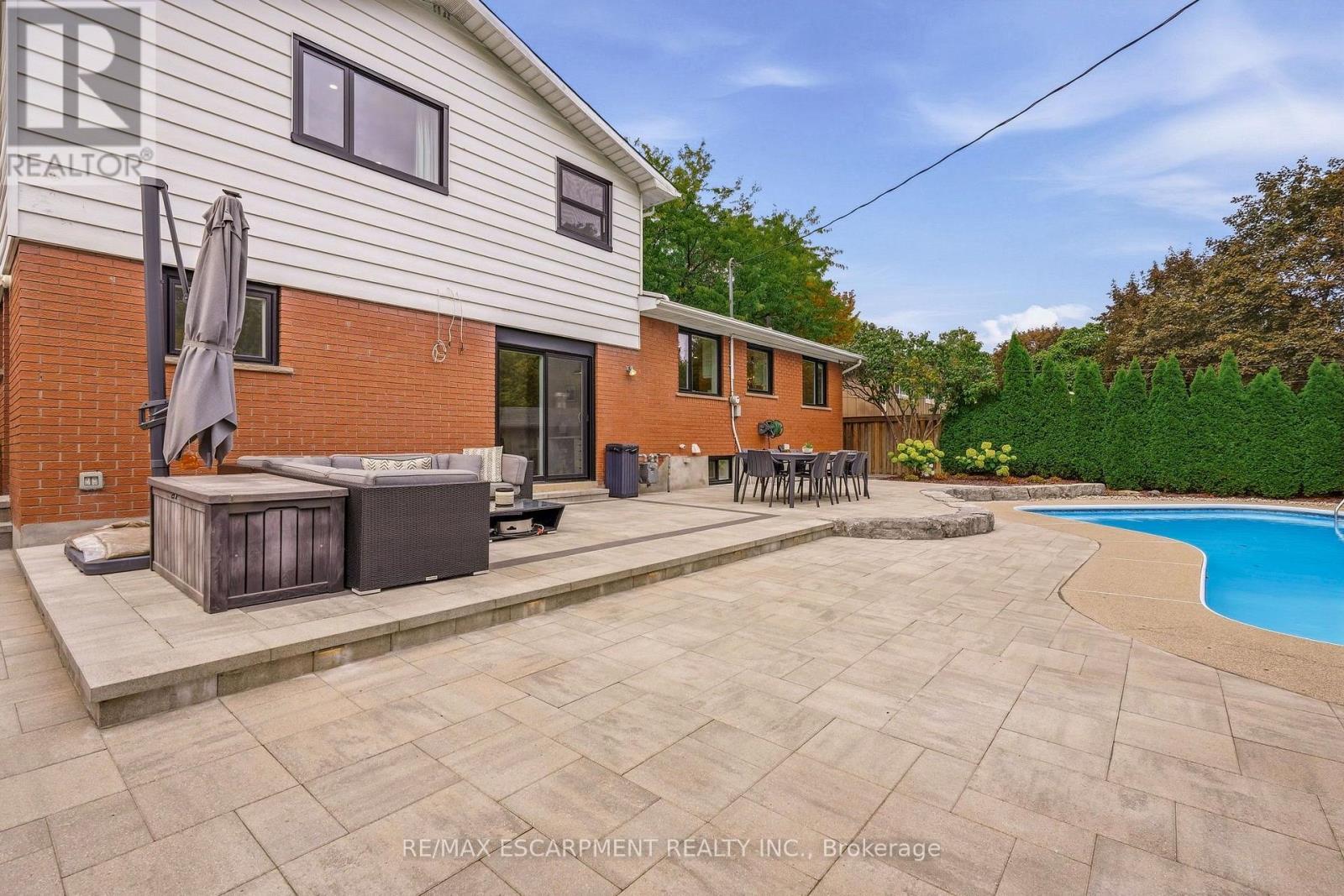 3368 Guildwood Drive, Burlington, ON