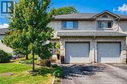 2 ROYALWOOD Court Unit# 20  Stoney Creek, ON L8E 4Y9