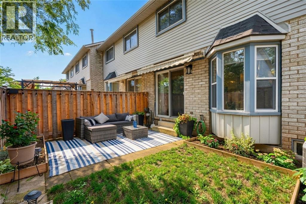 2 Royalwood Court Unit# 20, Stoney Creek, ON