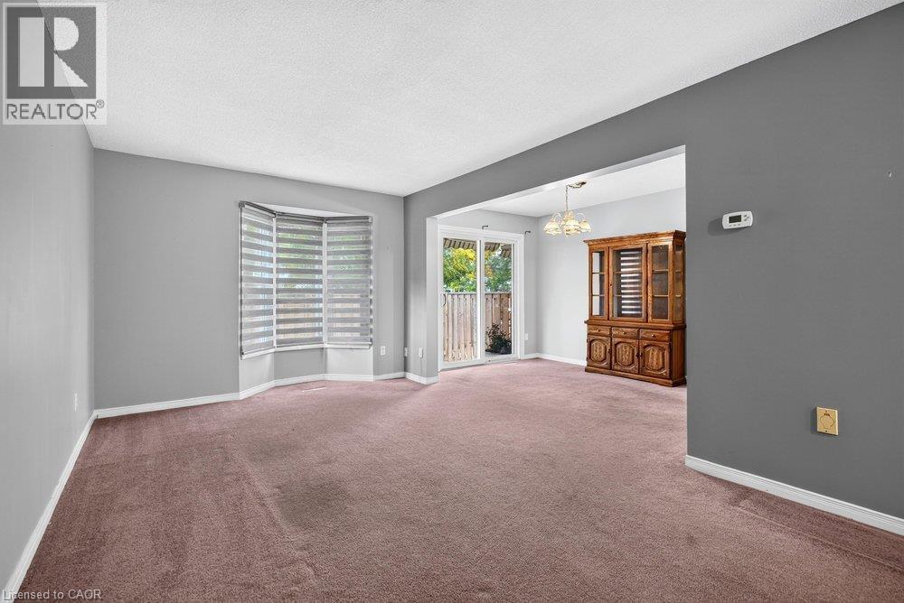 2 Royalwood Court Unit# 20, Stoney Creek, ON