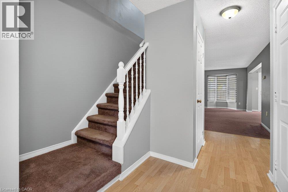 2 Royalwood Court Unit# 20, Stoney Creek, ON