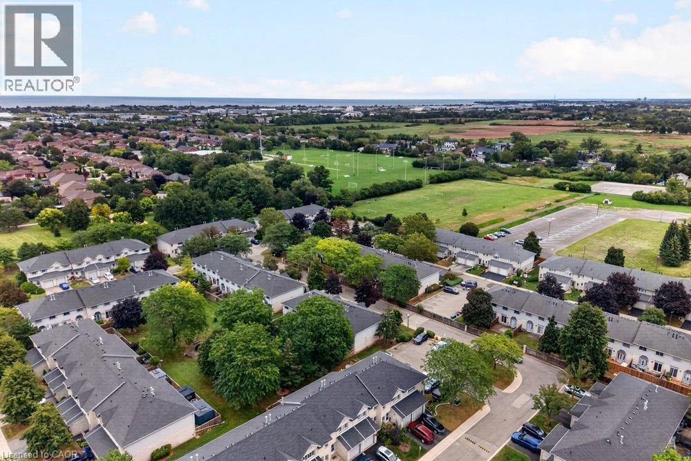 2 Royalwood Court Unit# 20, Stoney Creek, ON
