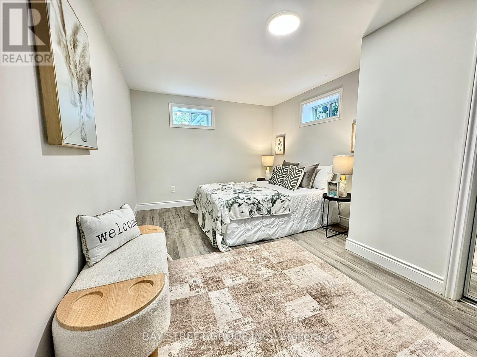 351 East 27Th Street, Hamilton, ON