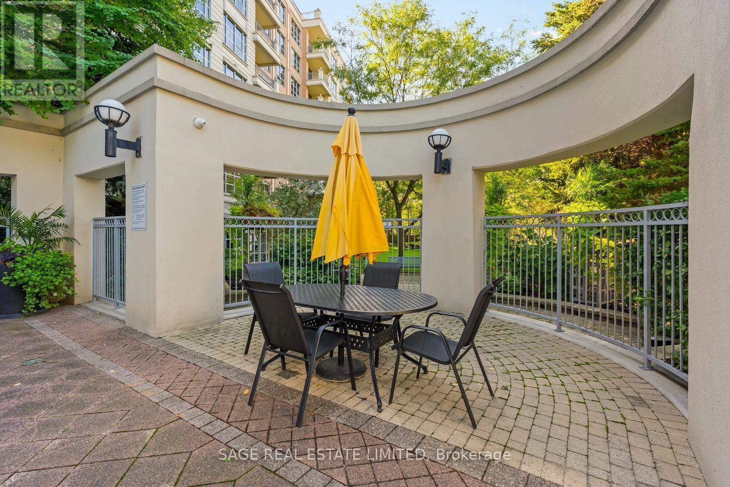 505 - 10 Old York Mills Road, Toronto, ON