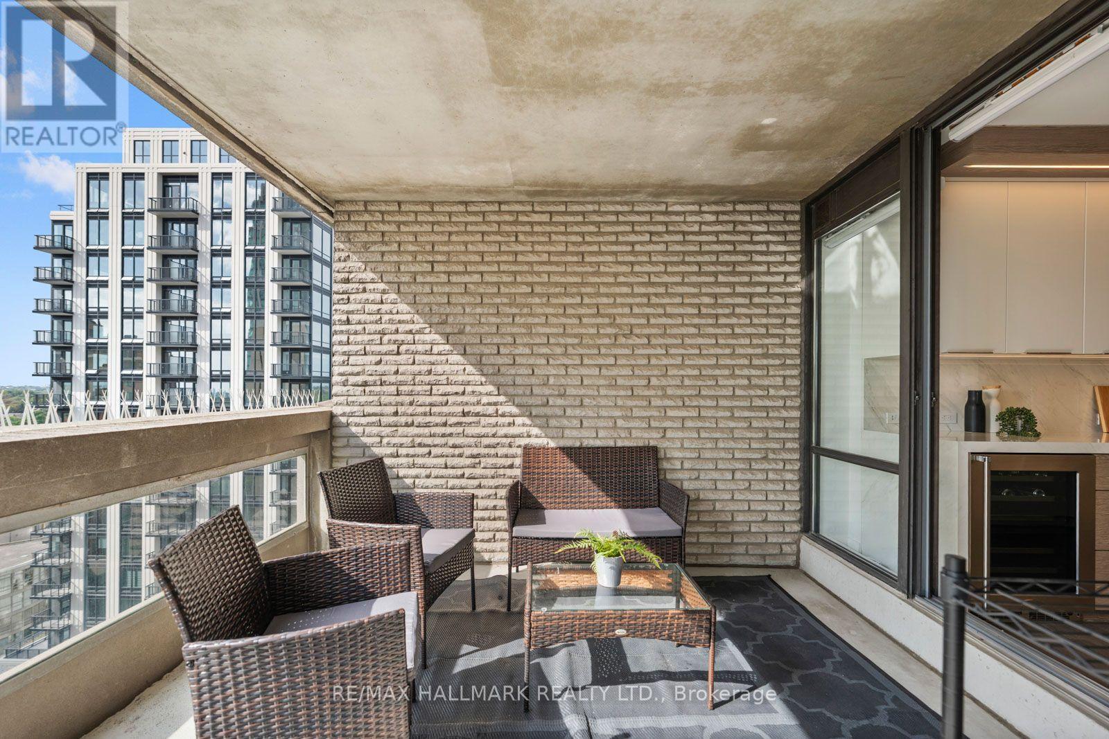 1401 - 240 Heath Street W, Toronto, ON