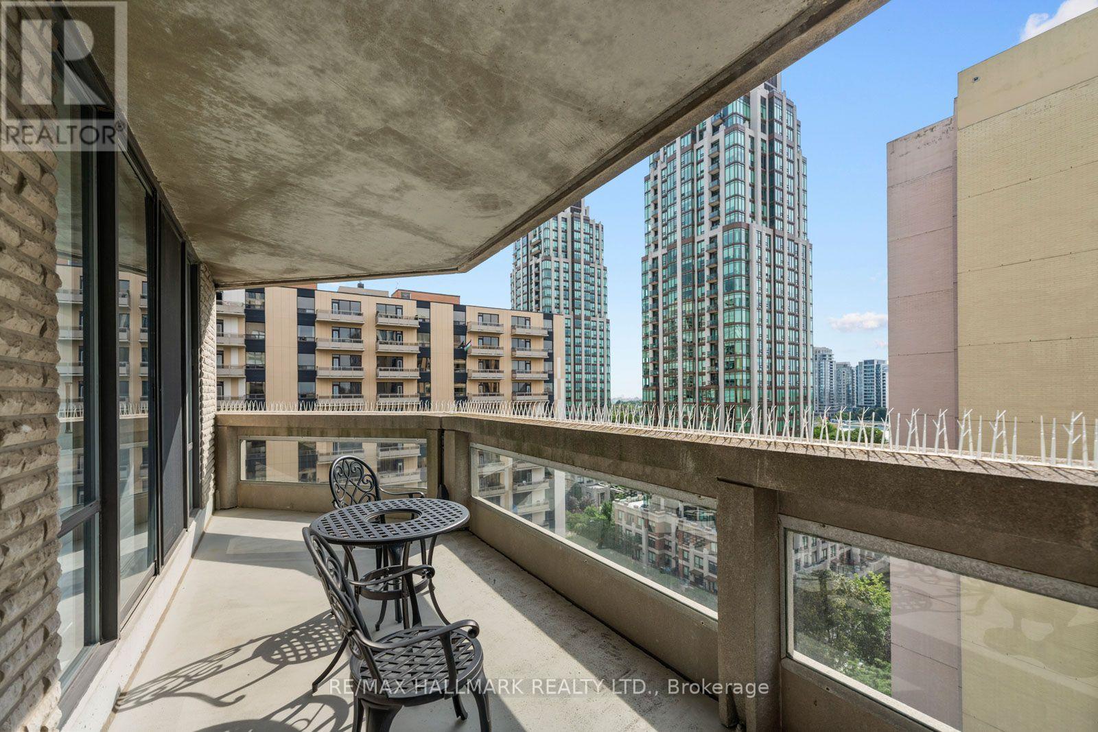 1401 - 240 Heath Street W, Toronto, ON
