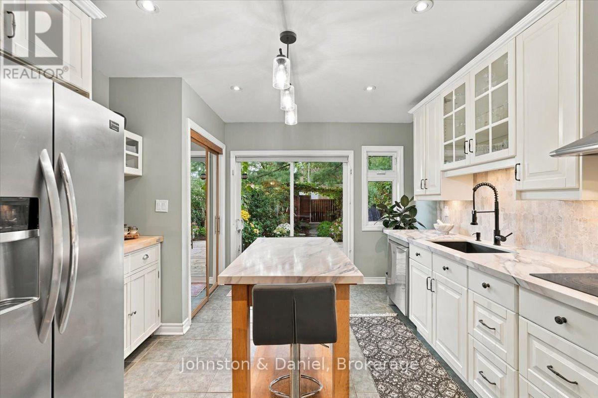 118 Merrill Avenue E, Toronto, ON