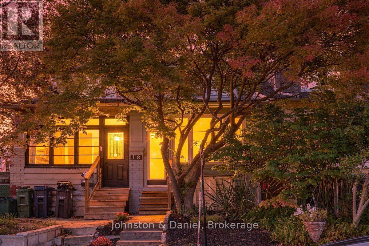 118 Merrill Avenue E, Toronto, ON