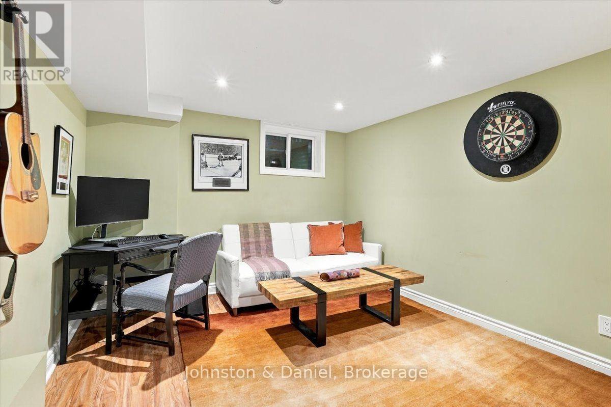 118 Merrill Avenue E, Toronto, ON