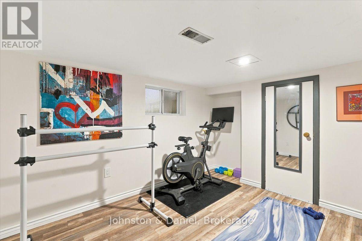 118 Merrill Avenue E, Toronto, ON