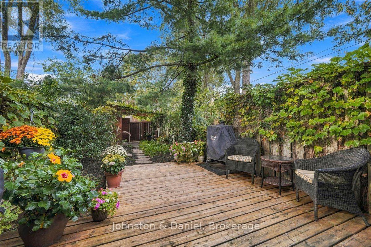 118 Merrill Avenue E, Toronto, ON