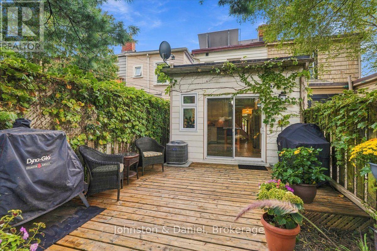 118 Merrill Avenue E, Toronto, ON