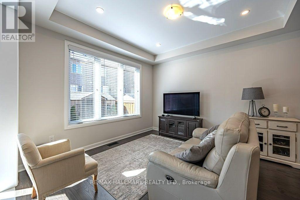 29 Ness Drive, Richmond Hill, ON