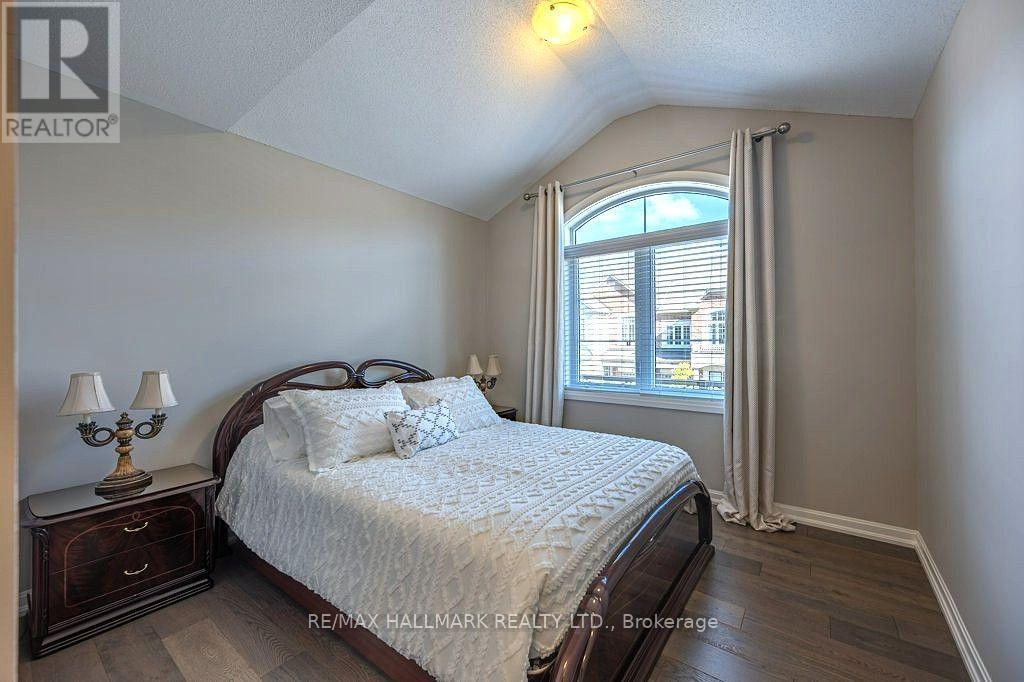 29 Ness Drive, Richmond Hill, ON