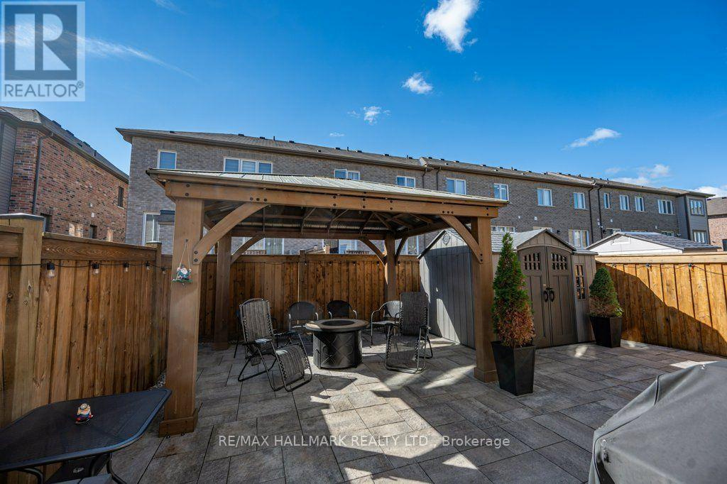29 Ness Drive, Richmond Hill, ON