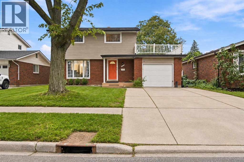 2547 Rivard Avenue, Windsor, ON
