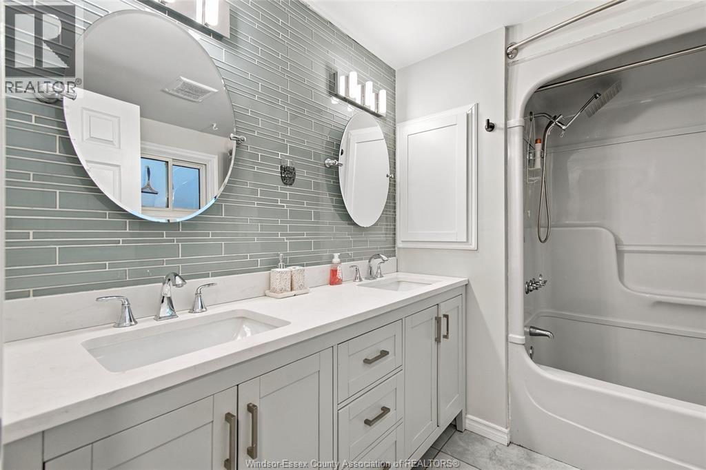 2547 Rivard Avenue, Windsor, ON