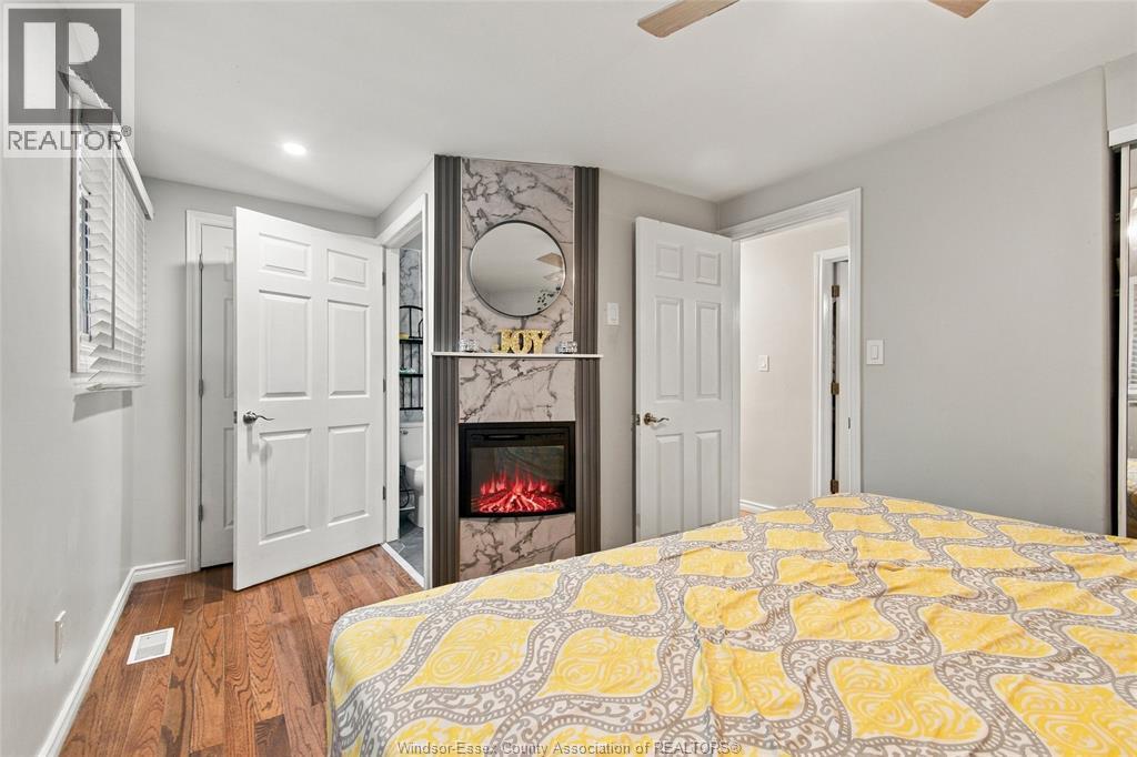 2547 Rivard Avenue, Windsor, ON