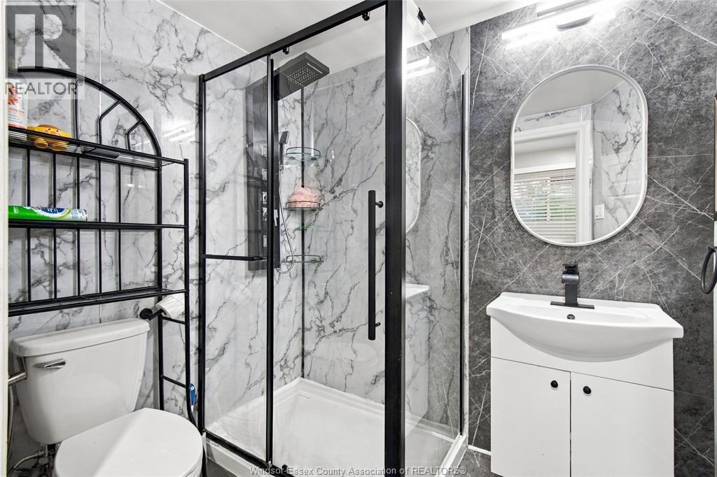 2547 Rivard Avenue, Windsor, ON