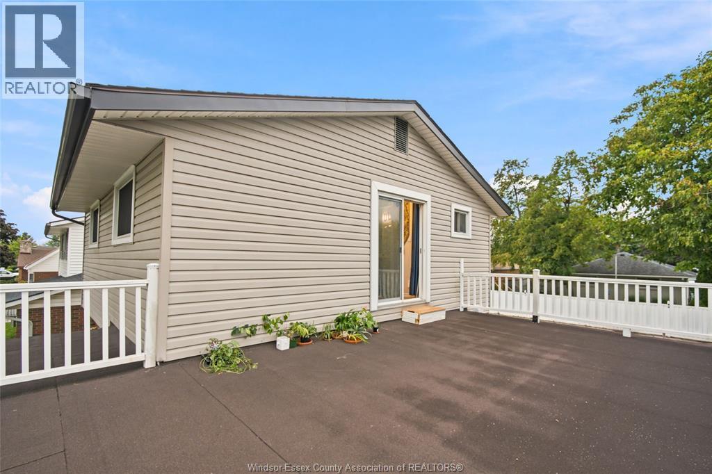 2547 Rivard Avenue, Windsor, ON