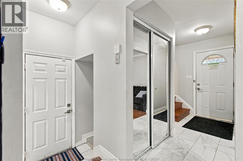 2547 Rivard Avenue, Windsor, ON