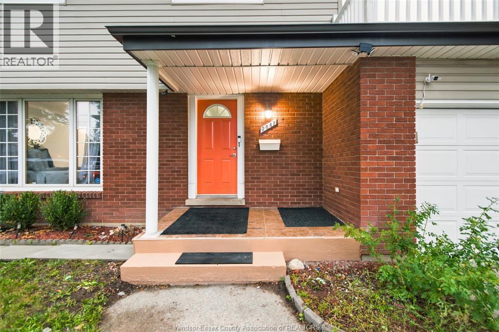 2547 Rivard Avenue, Windsor, ON