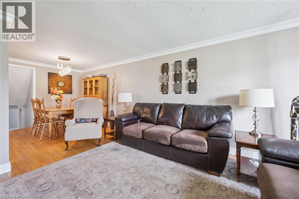 847 Doon Village Road, Kitchener, ON