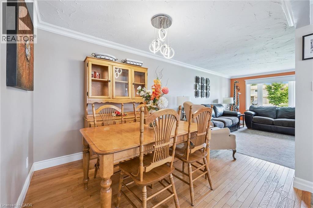 847 Doon Village Road, Kitchener, ON