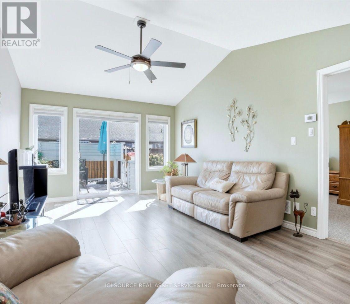 5 Mavis Way, Belleville, ON