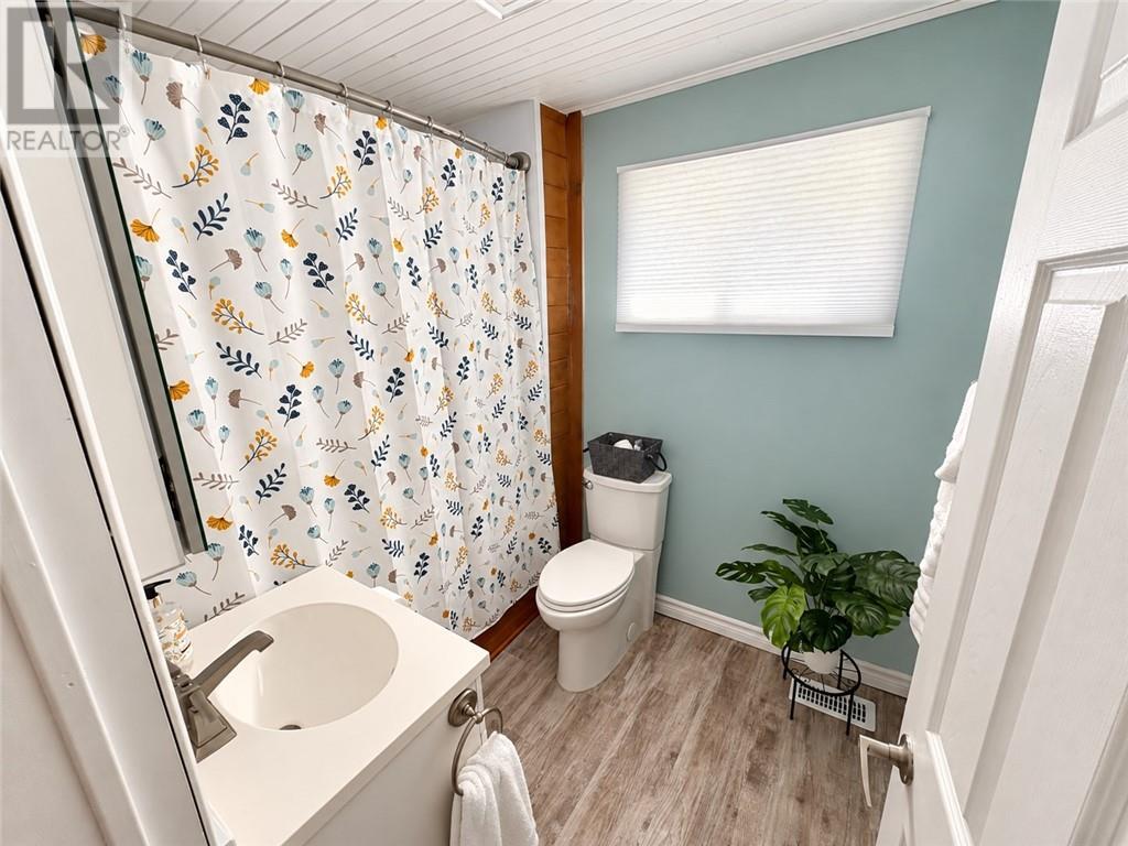 231 Simon Lake Drive, Greater Sudbury, ON