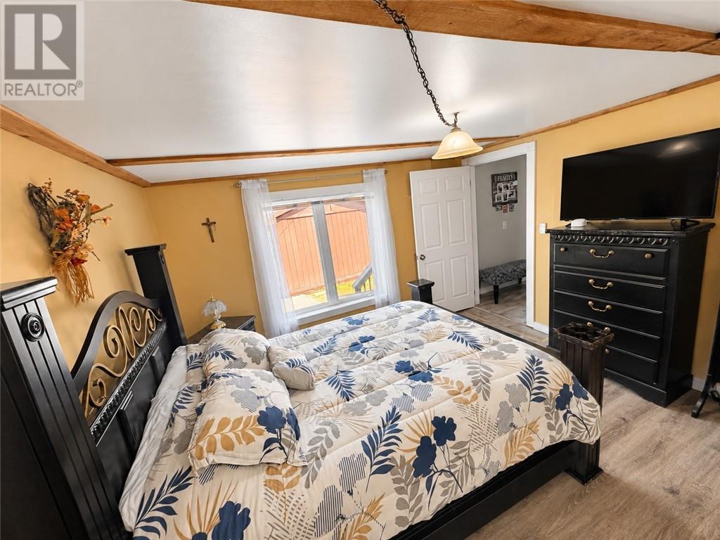 231 Simon Lake Drive, Greater Sudbury, ON