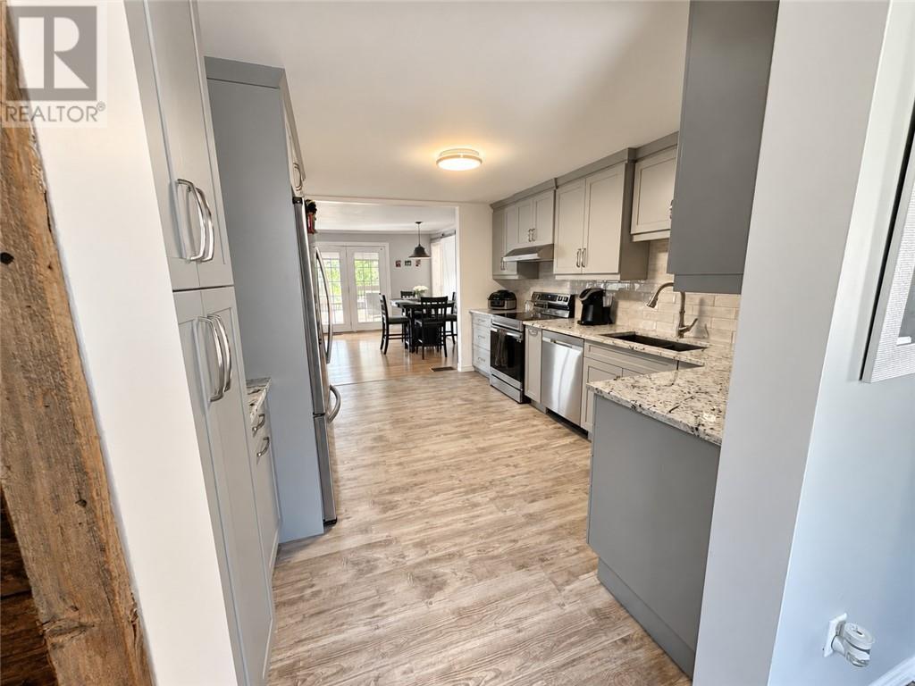 231 Simon Lake Drive, Greater Sudbury, ON