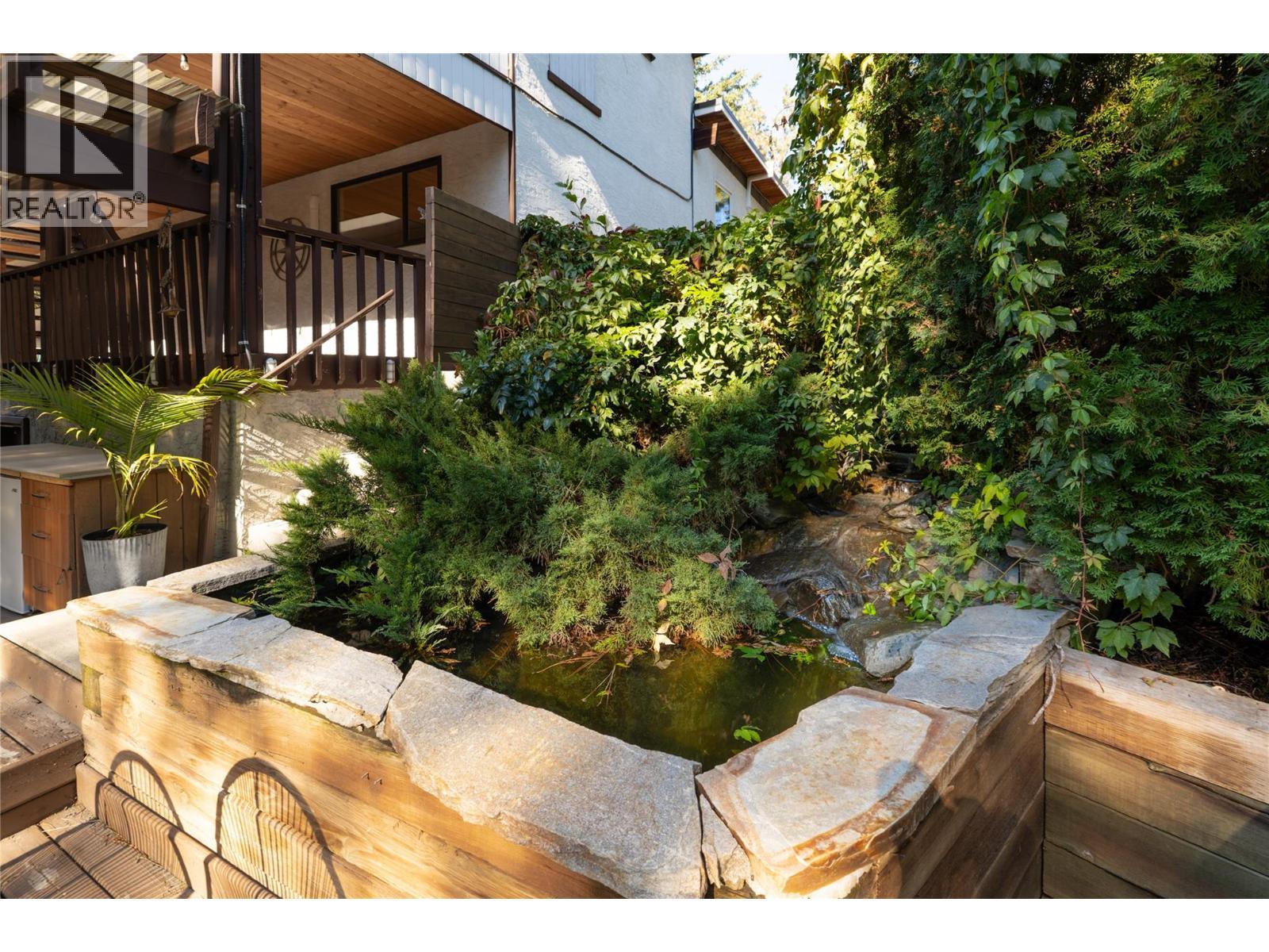 2475 Dunsmuir Road, Kelowna, BC