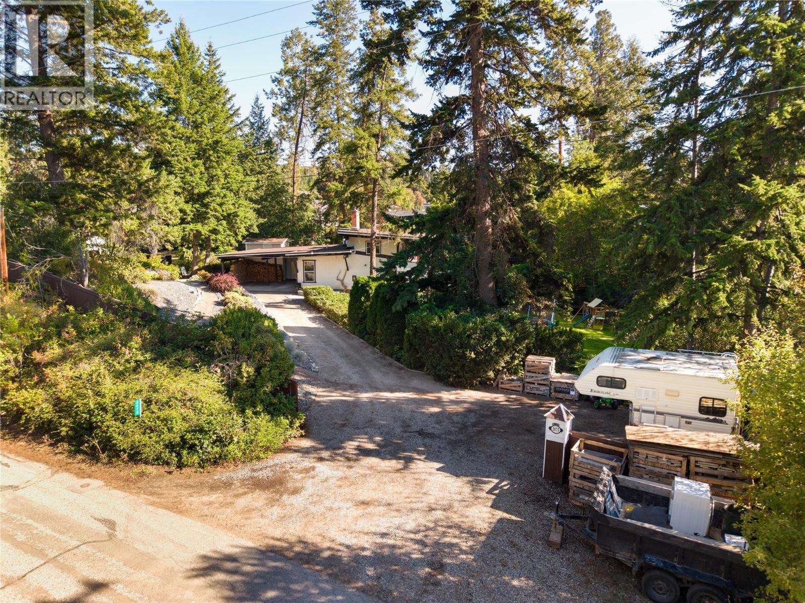 2475 Dunsmuir Road, Kelowna, BC