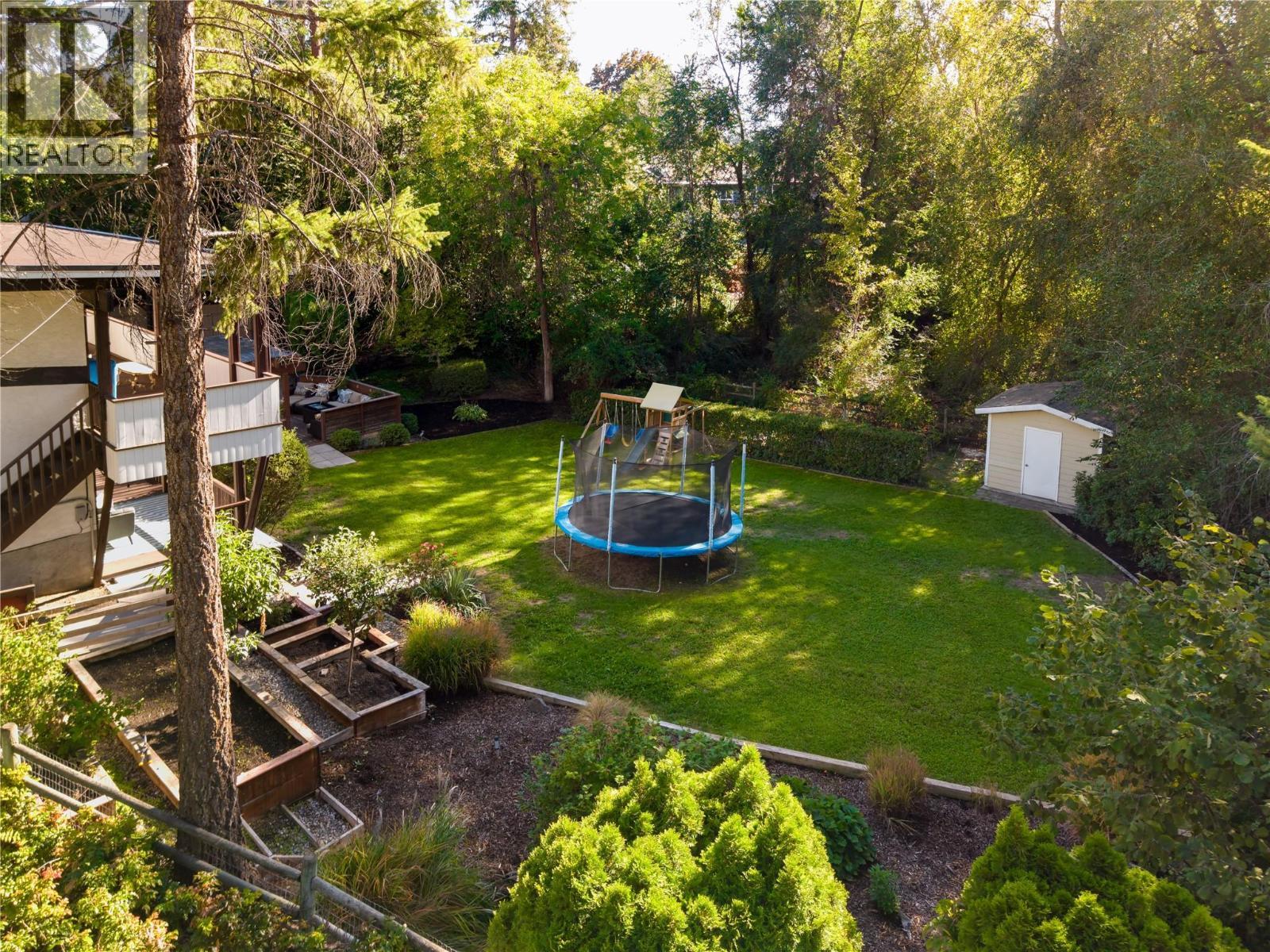2475 Dunsmuir Road, Kelowna, BC