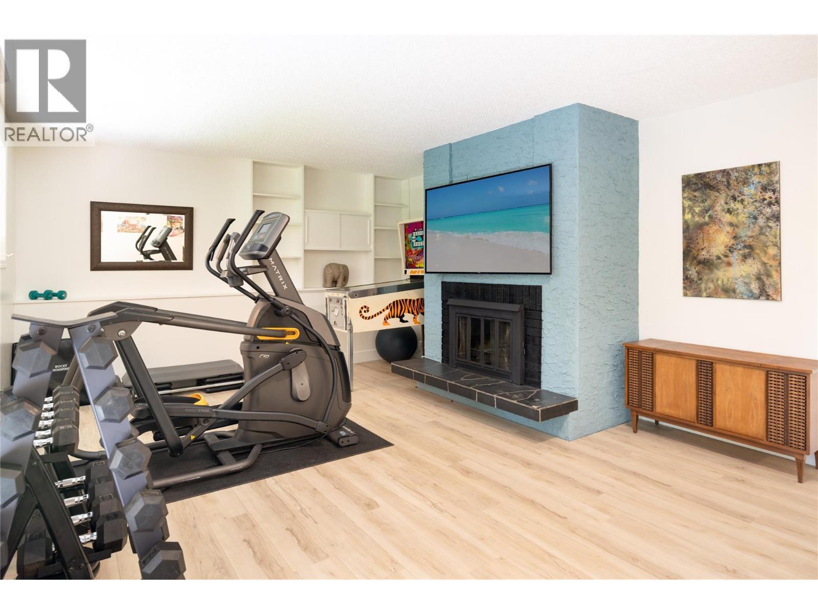 2475 Dunsmuir Road, Kelowna, BC