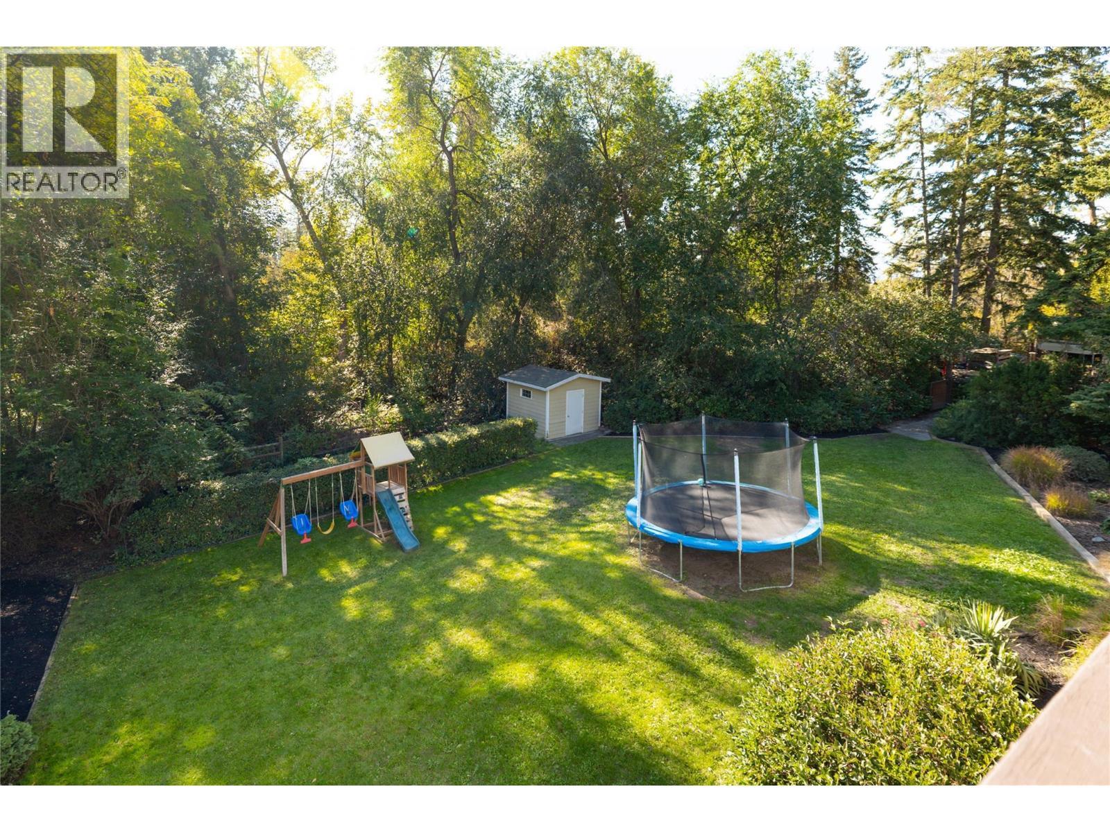2475 Dunsmuir Road, Kelowna, BC