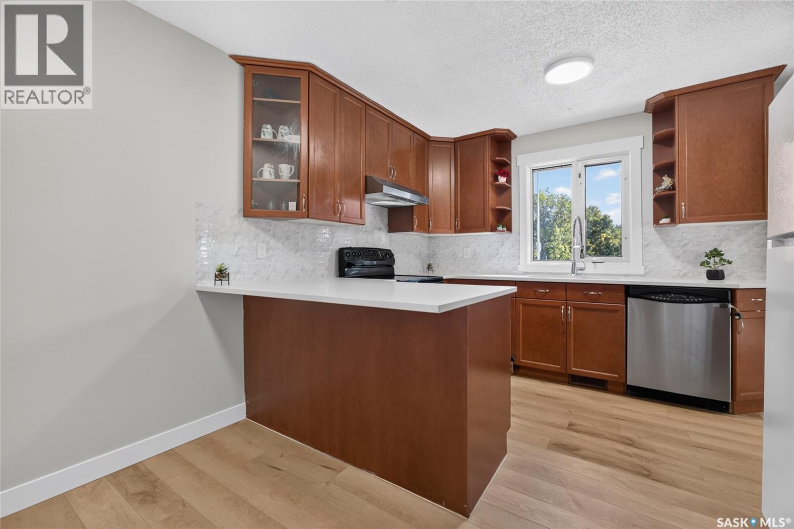 1944 Dewdney Avenue, Regina, SK