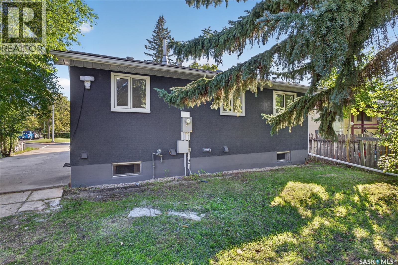 1944 Dewdney Avenue, Regina, SK