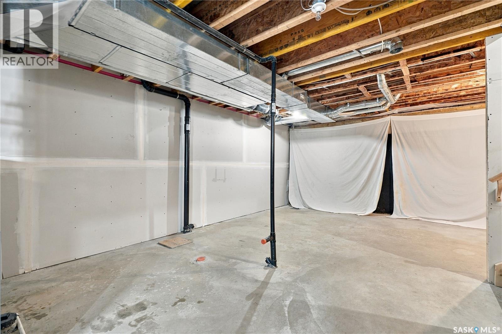 1415 Hunter Road, Saskatoon, SK