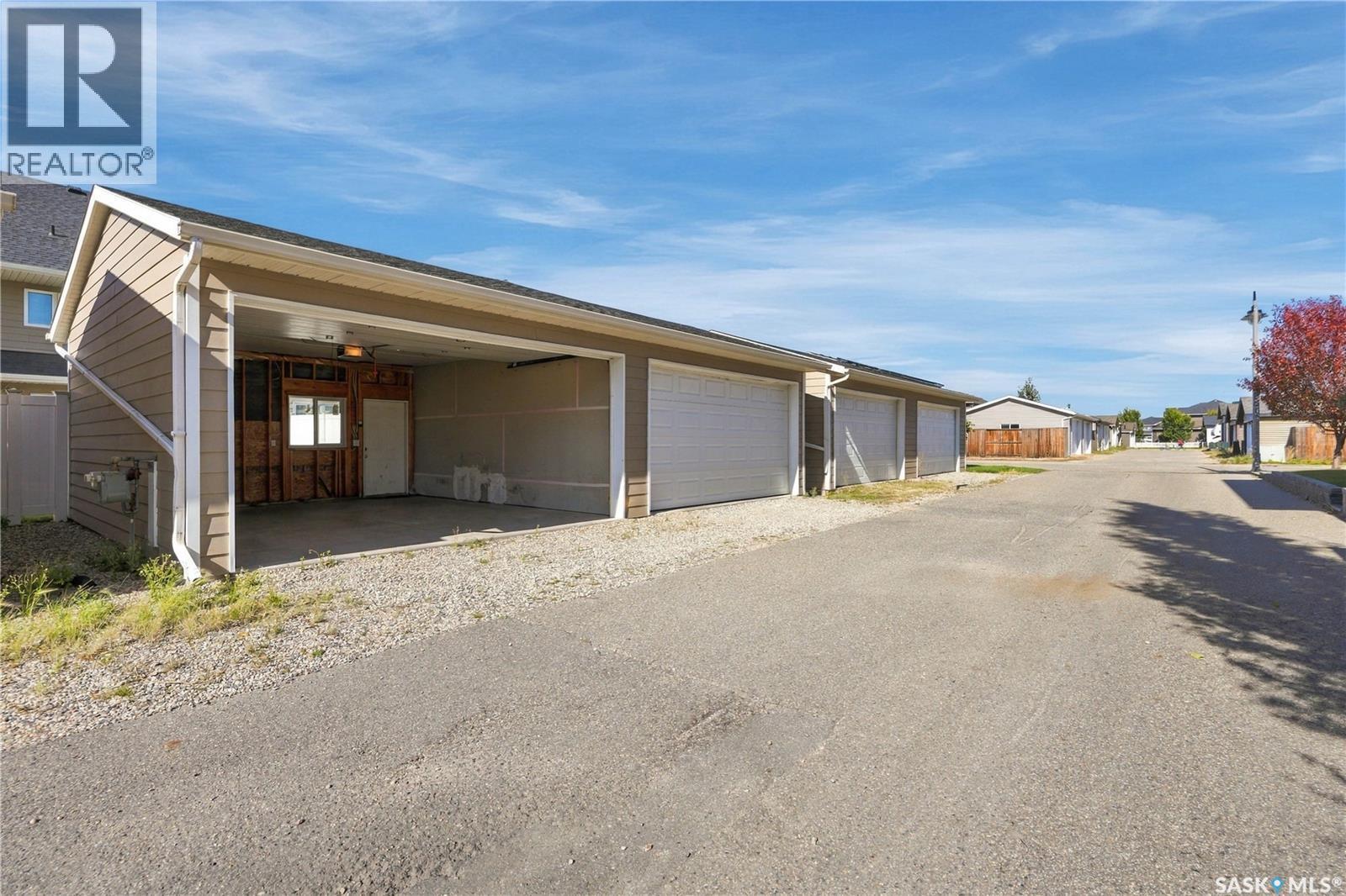 1415 Hunter Road, Saskatoon, SK
