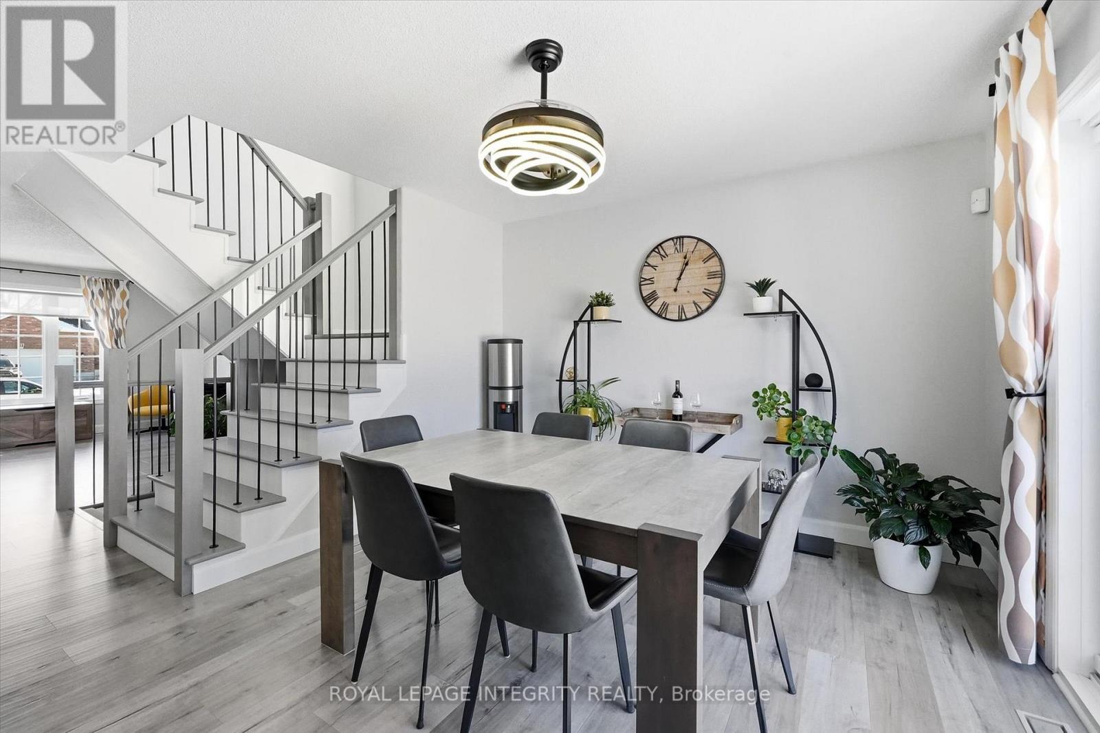 36 Frontenac Boulevard, Russell, ON