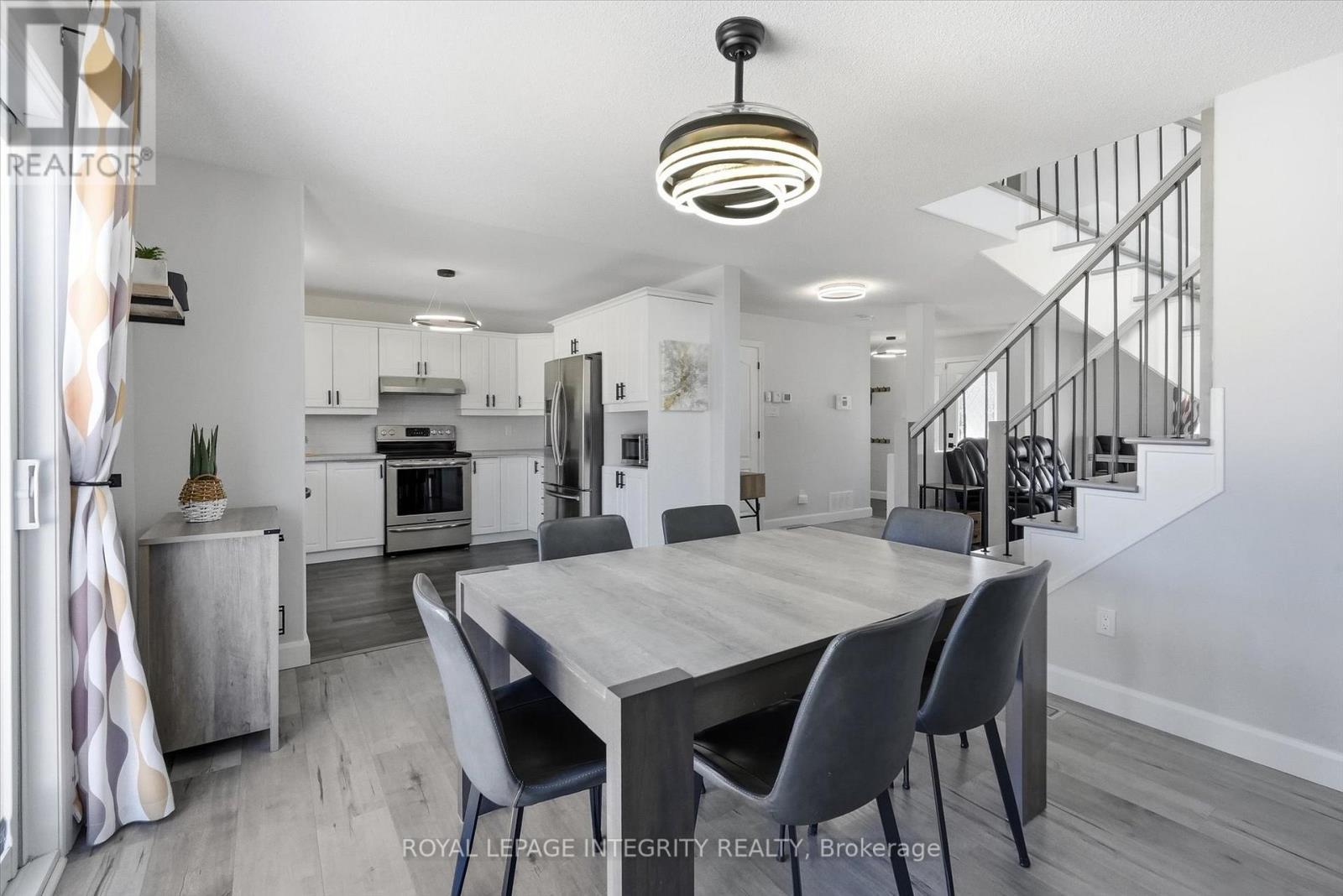 36 Frontenac Boulevard, Russell, ON